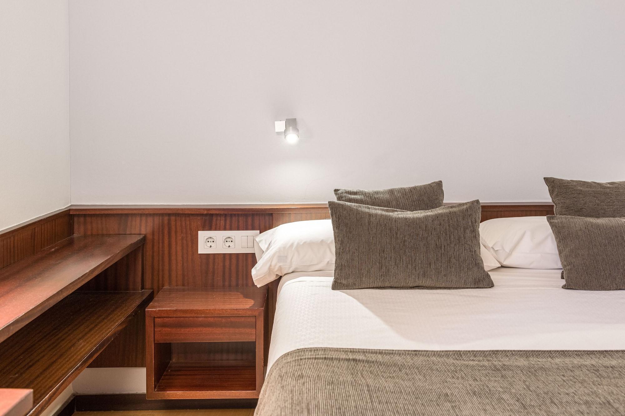 Hotel Emporda Φιγκέρες Εξωτερικό φωτογραφία
