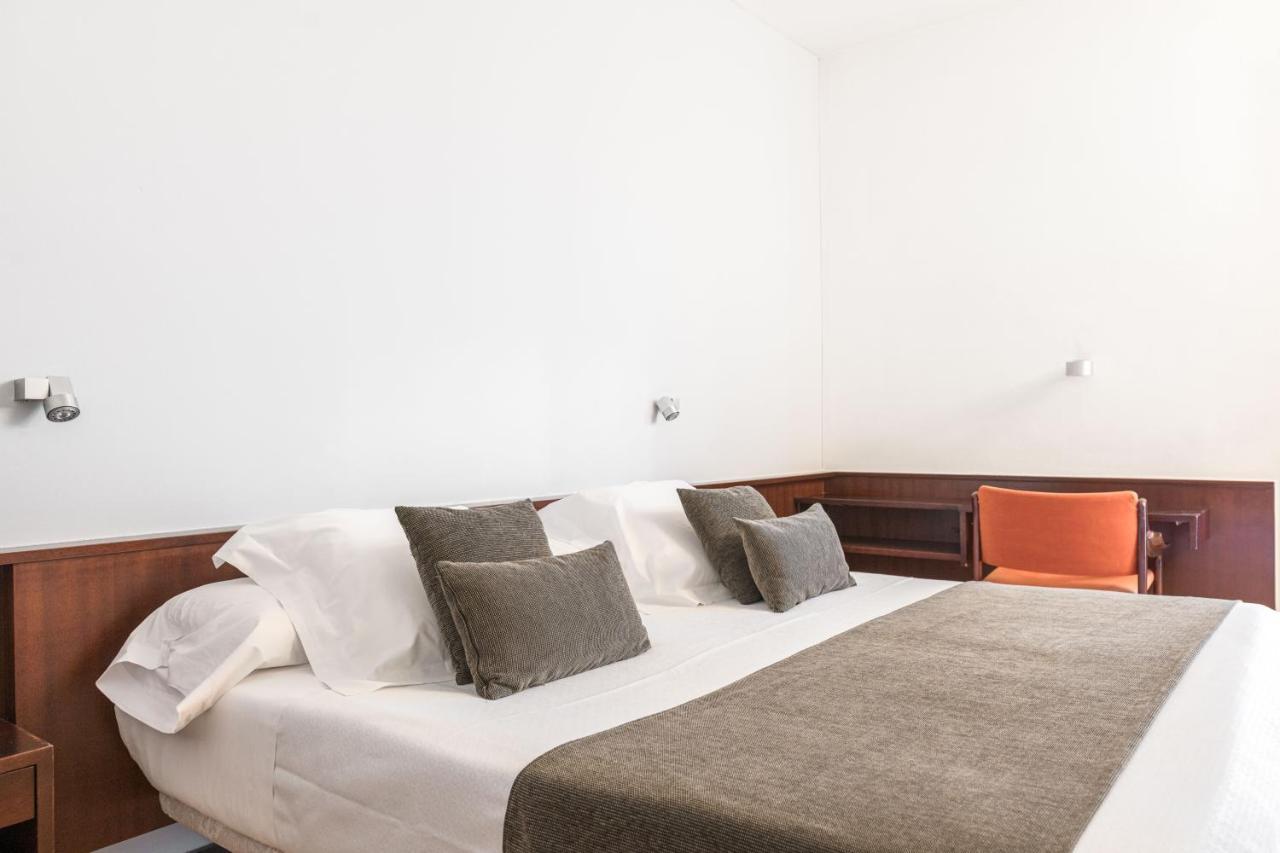 Hotel Emporda Φιγκέρες Εξωτερικό φωτογραφία